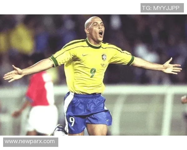 目前足球世界排名第一的球星是谁他是如何征服全球球迷的