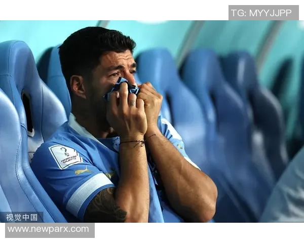 感人至深的足球传奇球星们:从坚韧拼搏到无私奉献的伟大旅程 感人至深的足球传奇球星们:从坚韧拼搏到无私奉献的伟大旅程